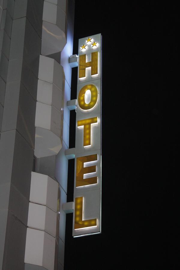 Hotel Saheb Ettabaa チュニス エクステリア 写真
