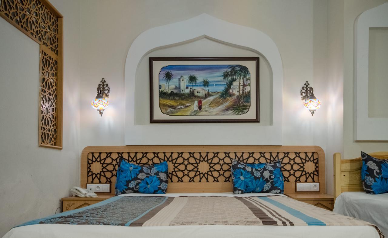 Hotel Saheb Ettabaa チュニス エクステリア 写真